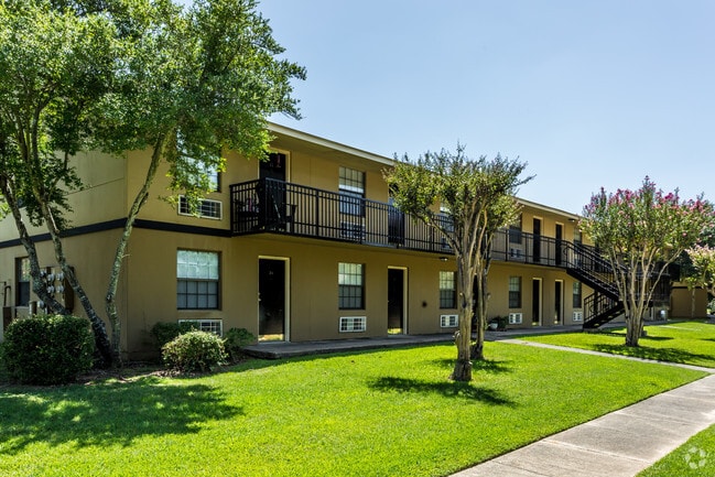 Orleans Square, Shreveport, LA 71115 - photo 6