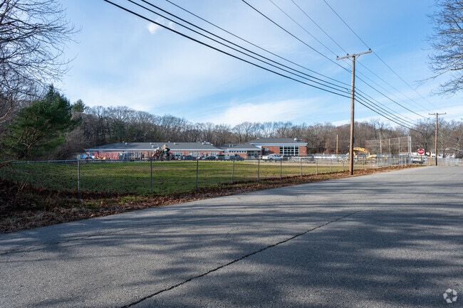 Ashton School is a public school located in Cumberland, RI.