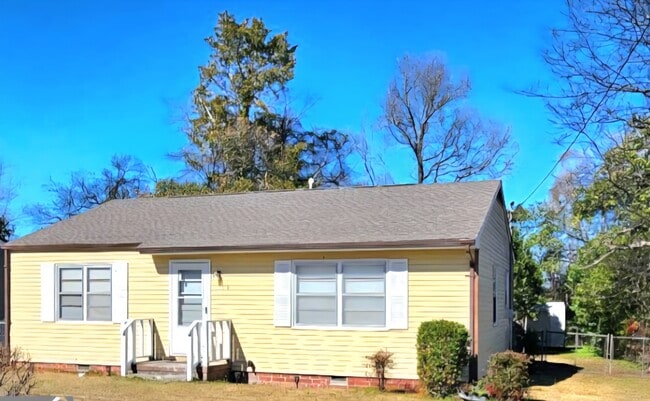 110 Astor St, Warner Robins, GA 31093 - photo 2