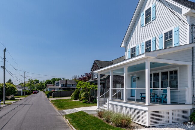 These homes in the Portsmouth neighborhood have water views and some have awesome porches.