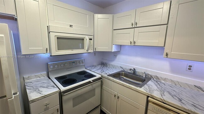 3020 NE 16th Ave unit 103, Oakland Park, FL 33334 - photo 5