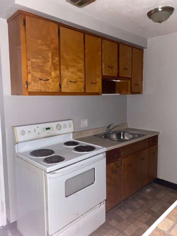 1885 N Taylor Rd unit 403, Cleveland, OH 44112 - photo 7