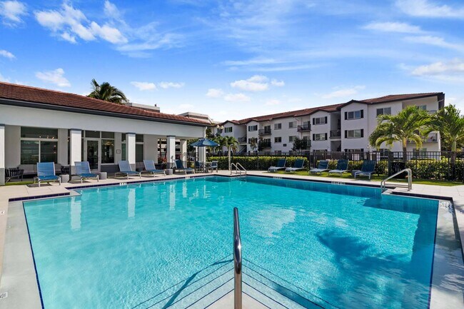 Windsor Biscayne Shores, Miami, FL 33161 - photo 2