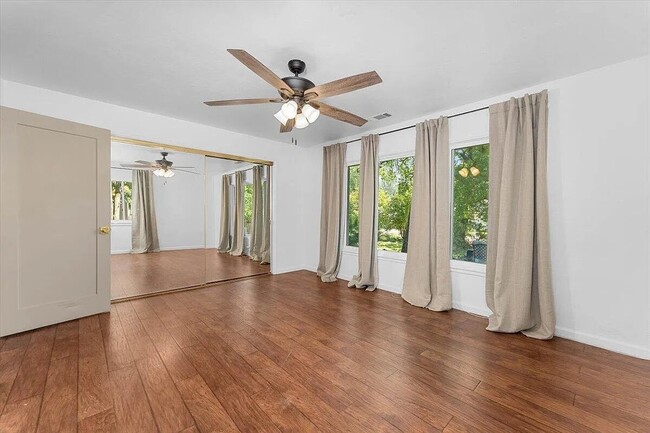 2551 S Waverly Ave, Redding, CA 96001 - photo 5