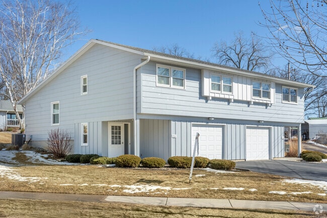 Townhouses and condos can also be purchased in Baraboo at modest prices.