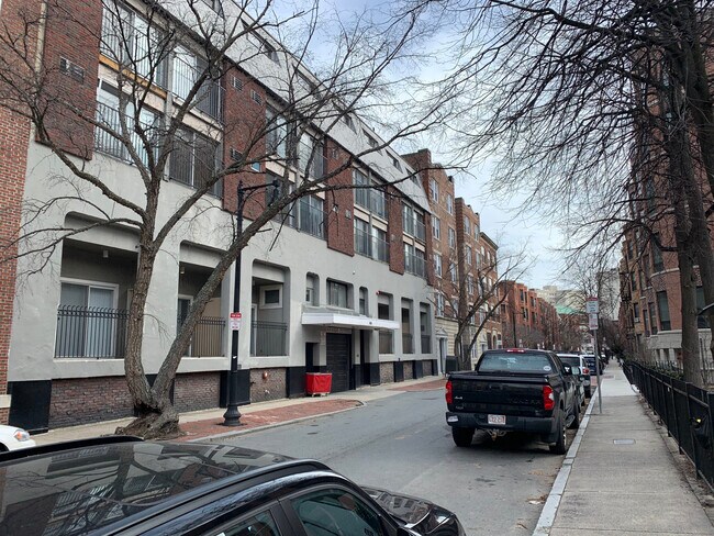39 Symphony Rd unit 1, Boston, MA 02115 - photo 2