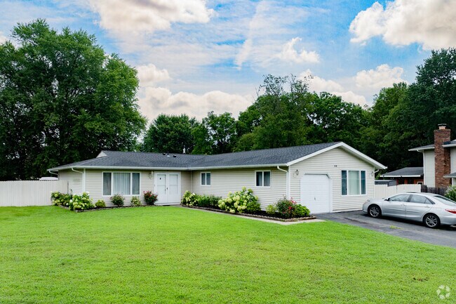 Eastampton's quiet residential atmosphere makes it an ideal location for families looking to to get away from the hustle and bustle of nearby cities.