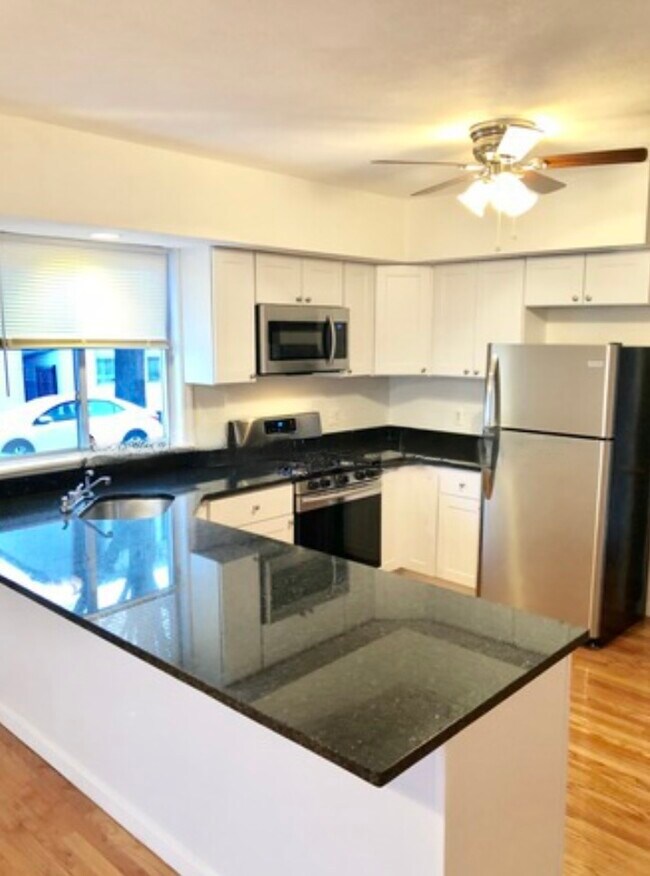 70 5th St Unit 1, Cambridge, MA 02141