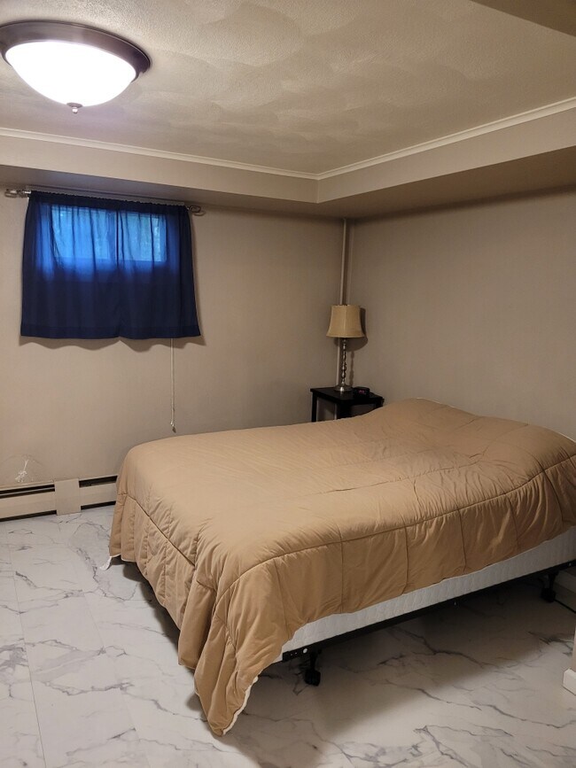 136 Main St unit Apartment, Binghamton, NY 13905 - photo 5