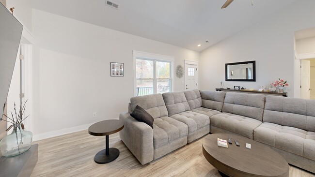 6206 Cypress Trail, Gloucester, VA 23061 - photo 3