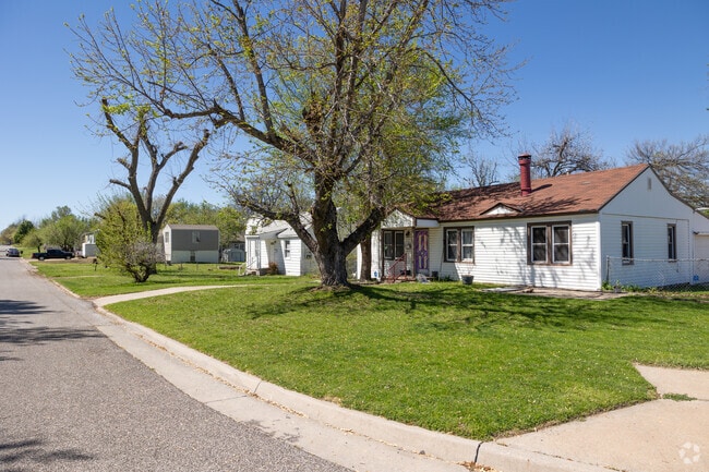 In Oklahoma City is a 3-square-mile city within a city known as Warr Acres.