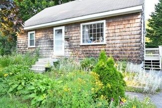6 Teran St, Gorham, ME 04038