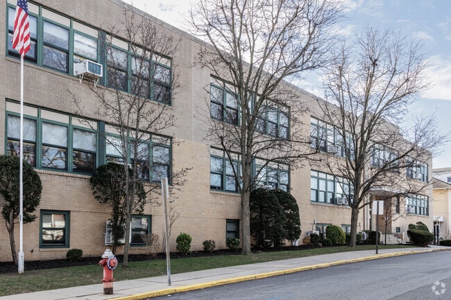 Notre Dame Academy in Palisades Park, NJ serves 417 students in grades PK, K-8.