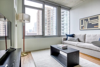 165 N Desplaines St Unit FL10-ID1274, Chicago, IL 60661