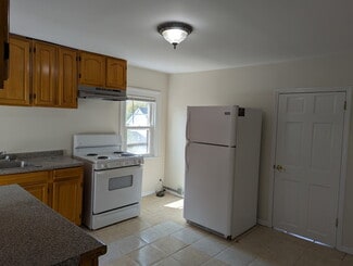 58 E Central Ave Unit 1 Bedroom APT in 2 Family, Wharton, NJ 07885
