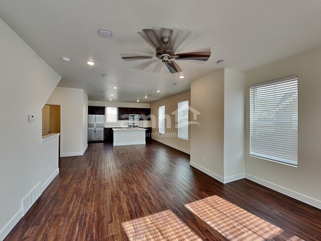 6082 S Jordan Pkwy W, South Jordan, UT 84009 - photo 5