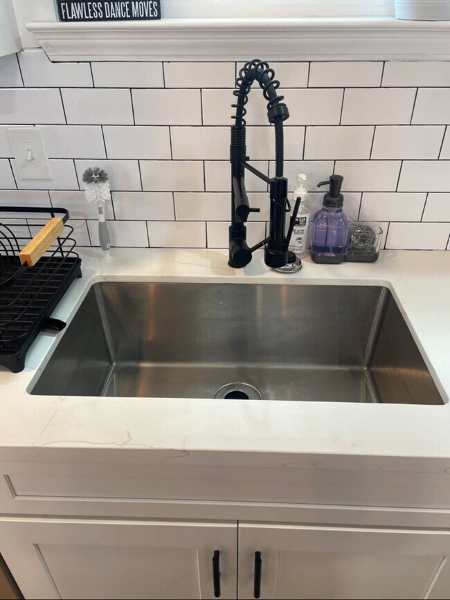 2758 N Rocheblave St, New Orleans, LA 70117 - photo 6