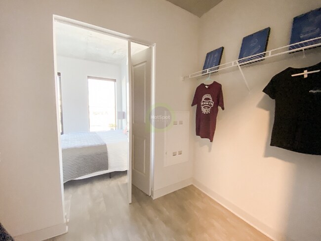 1035 W Addison St, Chicago, IL 60613 - photo 7