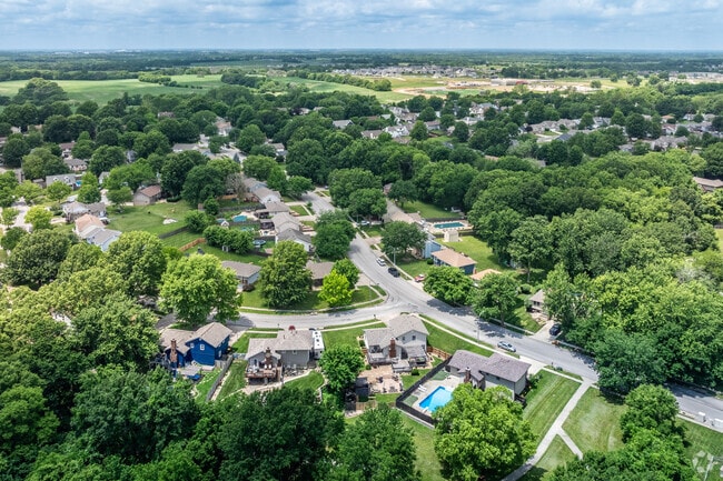 Nashua is a peaceful, well-established neighborhood in Kansas City.