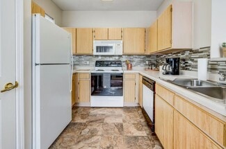 100 Lincoln Highlands Dr, Coraopolis, PA 15108