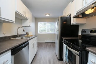 6626-6630 NE 182nd St, Kenmore, WA 98028