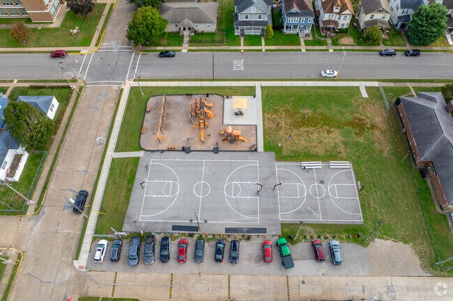 Neighborhood parks provide green space for Shadyside residents.