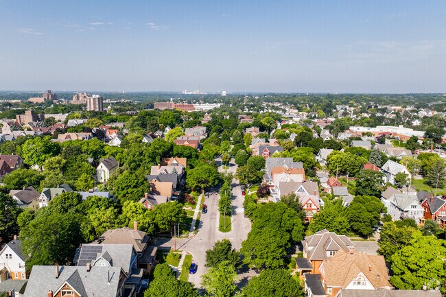 Cold Spring Park is less than 2 miles from the center of downtown Milwaukee.