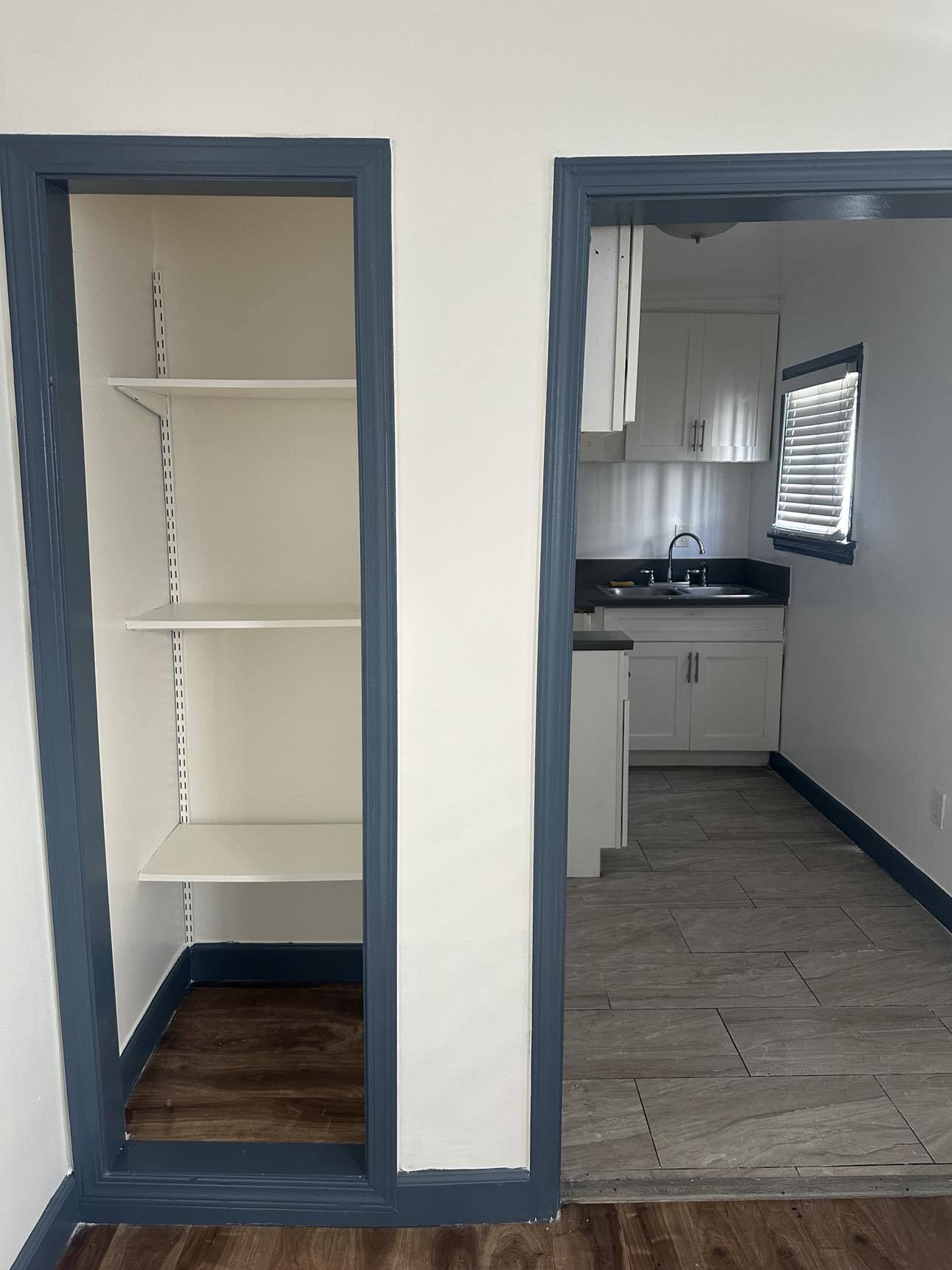 1032 W 95th St, Los Angeles, CA 90044 - photo 1