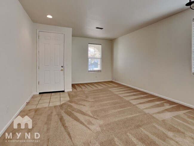 10114 Upshaw Way, Elk Grove, CA 95757 - photo 6