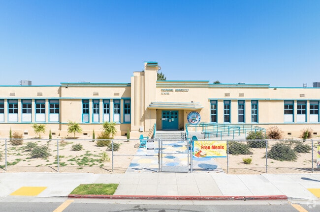 Young students in East Compton can start at Roosevelt Elementary School.