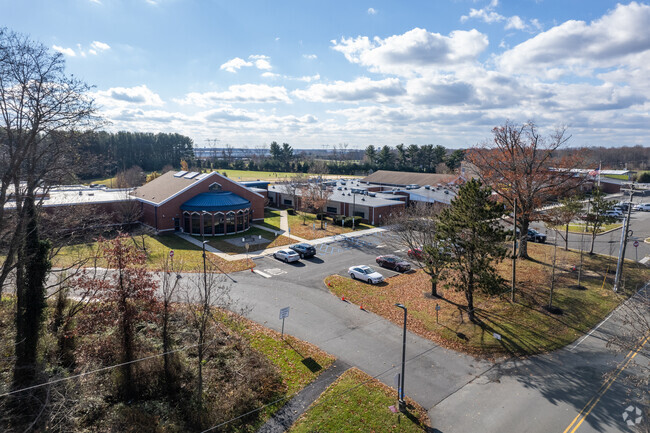 Sharon Elementary School, Trenton NJ Rankings & Reviews - Homes.com