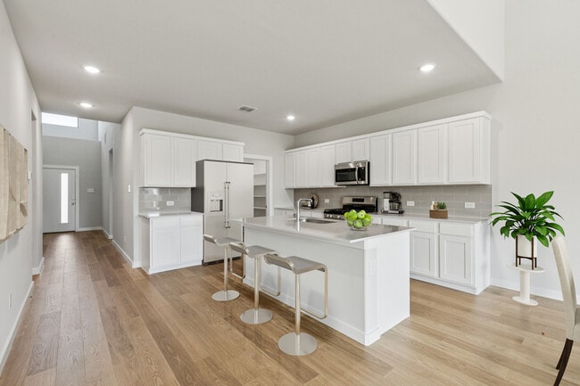 396 Blackwater Trail, Waxahachie, TX 75165 - photo 2