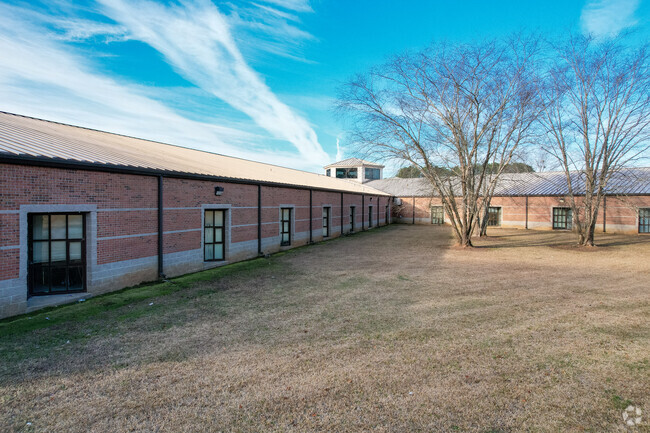 Bear Creek Middle School has an overall Niche Score of C+.