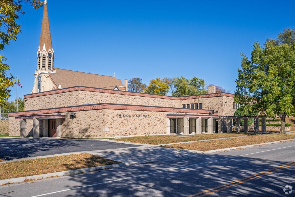 St. Pius X Catholic School provides private Pre-K and elementary education in Glencoe, where students develop academically while strengthening their Catholic faith and moral values.