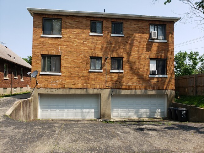 4525 Roth Ave unit 2E, Cincinnati, OH 45238 - photo 5