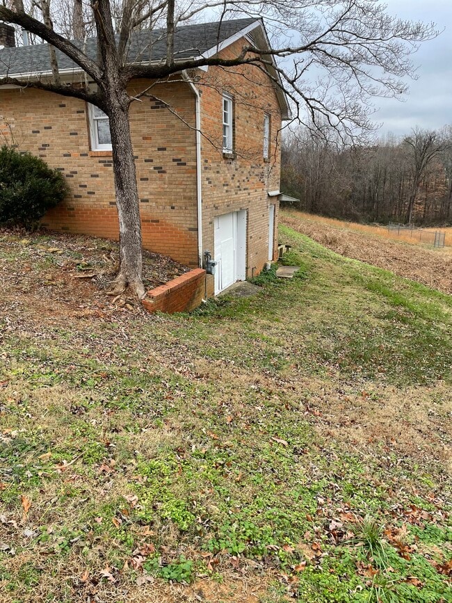 5042 Crawford Rd, Gastonia, NC 28052 - photo 7