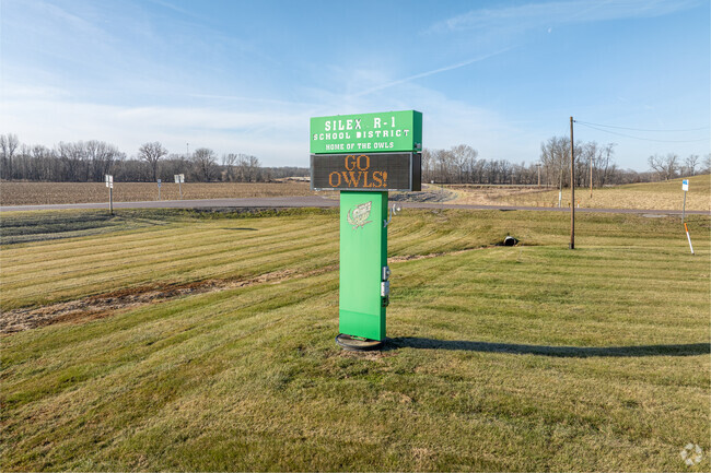 Silex High School is the home of the Owls.
