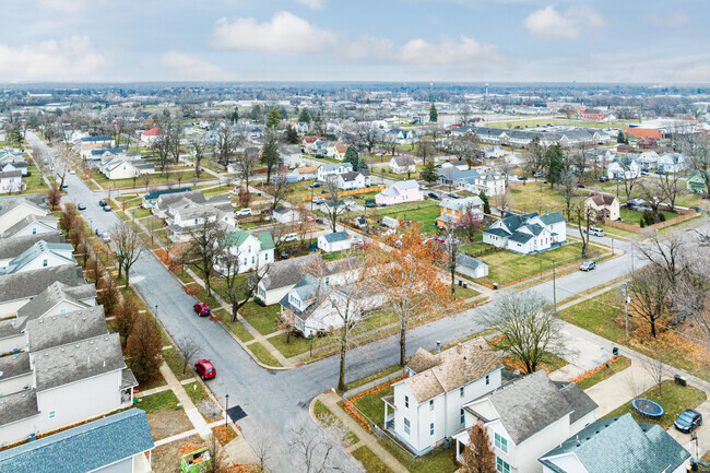Renaissance Pointe has a lot to offer if you are planning to move there.