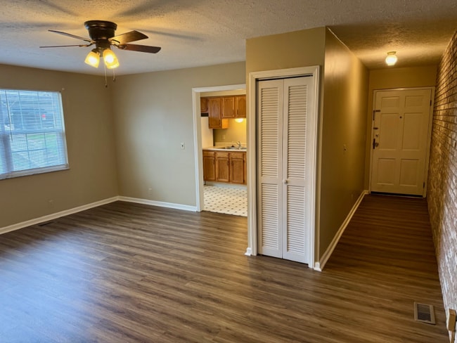 515 Monroe Ave unit 3, Huntington, WV 25704 - photo 5