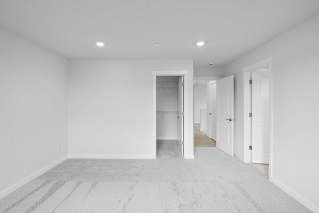 13211 NE 127th Way unit E, Kirkland, WA 98034 - photo 4