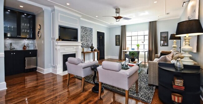 600 Hermitage Ct unit FL2-ID1331037P, Charlotte, NC 28207 - photo 2