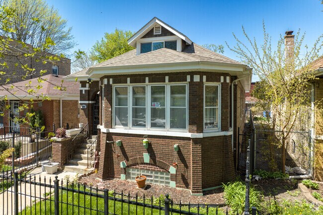 Brick bungalows dominate the streets in West Woodlawn.