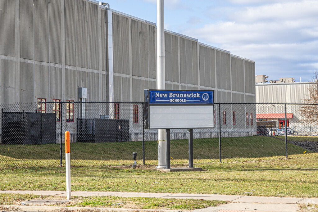 Lincoln Annex serves students in the New Brunswick area.