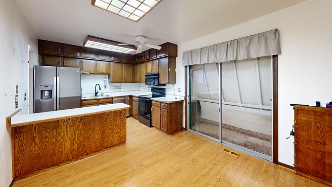 2867 S Sheridan Blvd, Denver, CO 80227 - photo 2