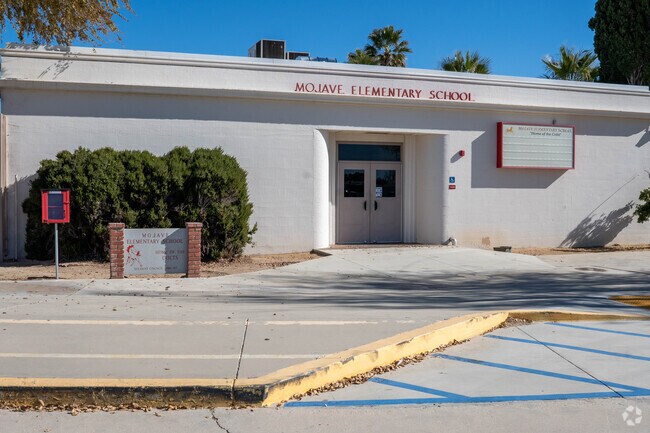 Mojave Elementary serves Kindergarten to Fifth grade.
