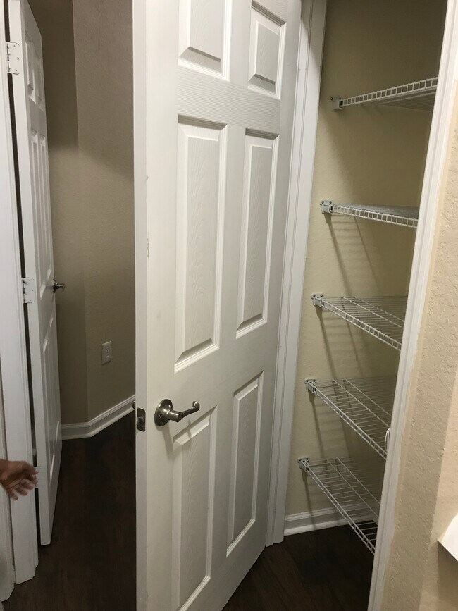 3222 NW 31st Terrace, Oakland Park, FL 33309 - photo 5