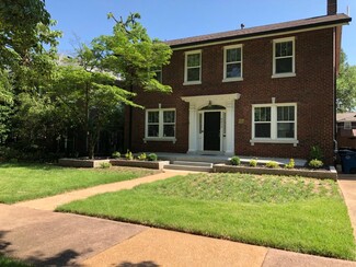 6634 Pershing Ave, Saint Louis, MO 63130