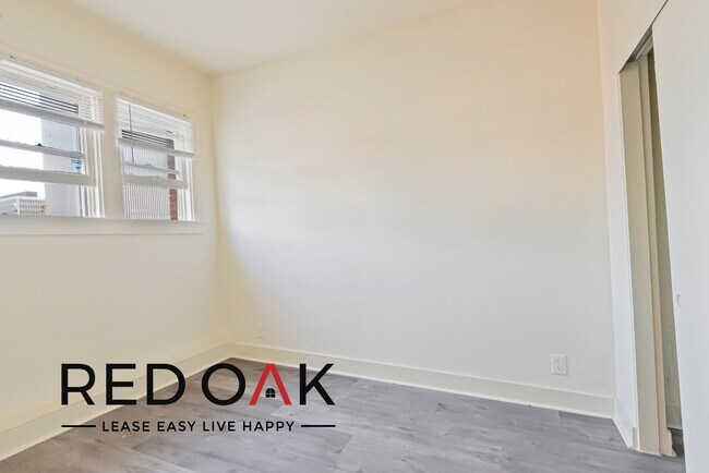 537 S Kenmore Ave unit 308, Los Angeles, CA 90020 - photo 4