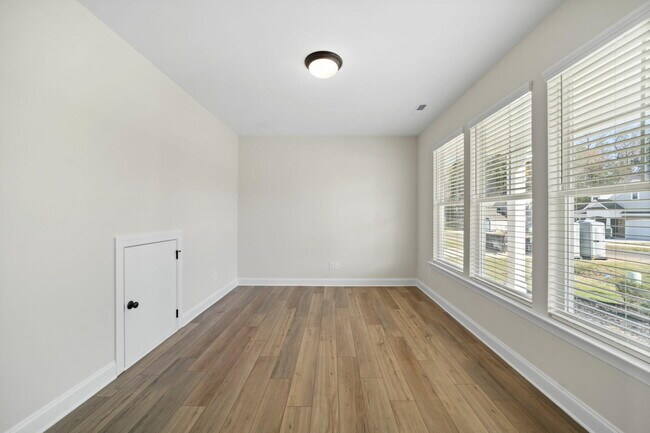 2389 Robbins Perch West Ct, Kernersville, NC 27284 - photo 7