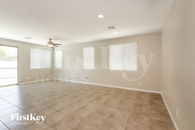 5636 Alitak Bay St, North Las Vegas, NV 89081 - photo 3
